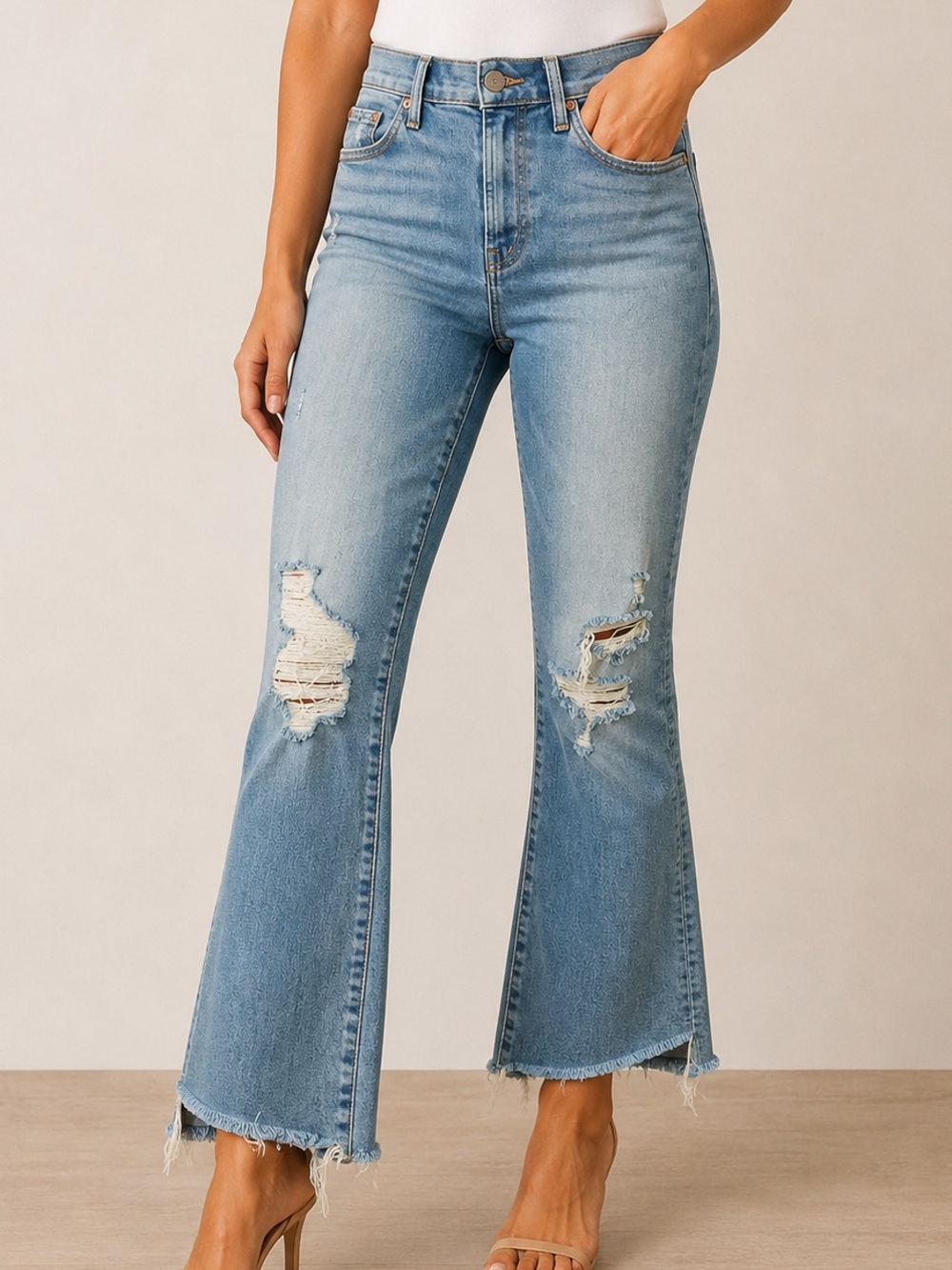 MOTHER The Insider Crop Step Fray Jeans 28 Free Hugs Distressed Crop Flare